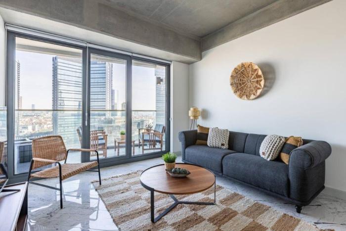 Beautiful Bright 2Bed - ParkingPoolTerrace! #341