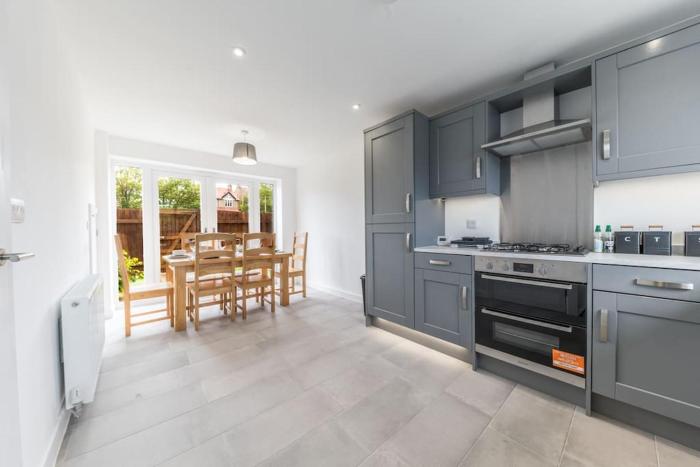 Barrow- 4 bedroom Detached House