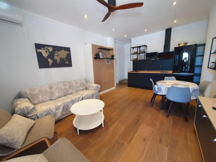 Tu apartamento vacacional - completamente renovado 50m playa