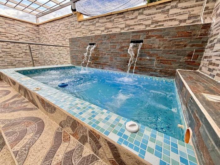 Casa colonial jacuzzi cerca al parque principal