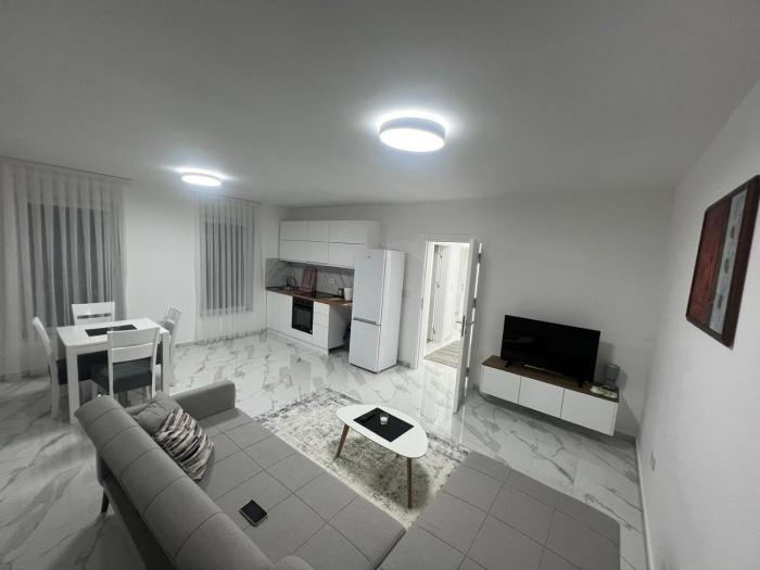 Star Apartments 2