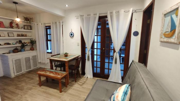 Linda casa no centro de Buzios 4