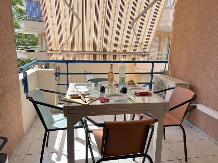 Appartement cosy à Port Fréjus: climatisé, proche plage, commerces et garage - 4 couchages - FR-1-226A-176