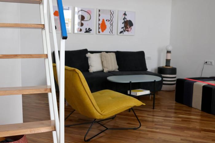 Artists Flat in City Centre