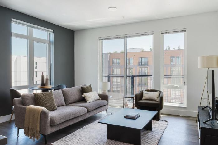 Blueground First Hill gym bbq game room SEA-744