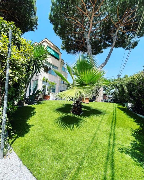 Luxurious and Spacious House - 3 Minutes from the Beach and 1 hour from Rome