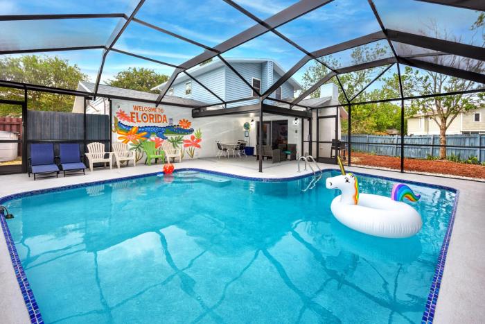 Hibiscus16 Heated Pool, Near Beach, Farmer Markets, Tampa, Clearwater, Pinellas Park, Pickleball, Tennis