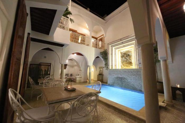 Riad Oum h&N