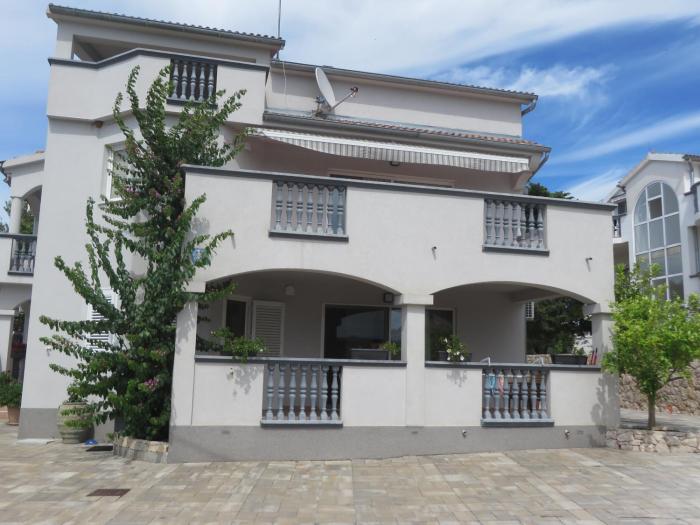 Apartmani Di-Ana