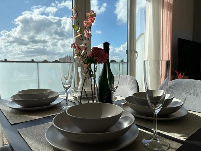 MiCasa OL - Modernes Penthouse - Stellplatz - Küche - WLAN - Dachterrasse