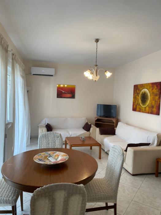 Evas Apartment 2 BDR