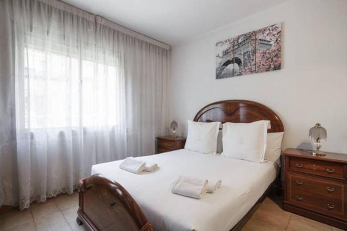 Apartment close to FC Barcelona stadium Camp Nou