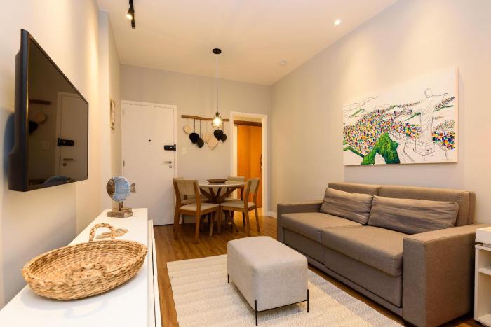 Apartamento decorado a 350m da Praia | SF 159102