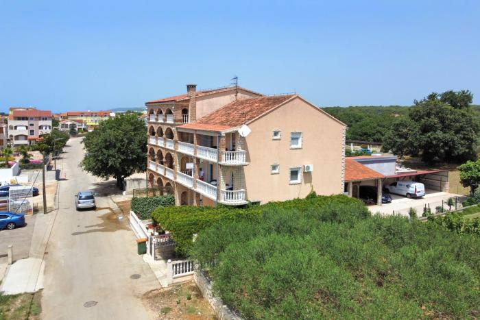 Apartments and rooms with parking space Biograd na Moru, Biograd - 4305