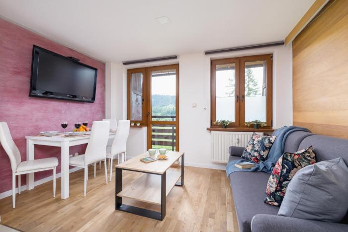 Osiedle Kasprusie Apartament z 2 Balkonami Zakopane Centrum by Noclegi Renters