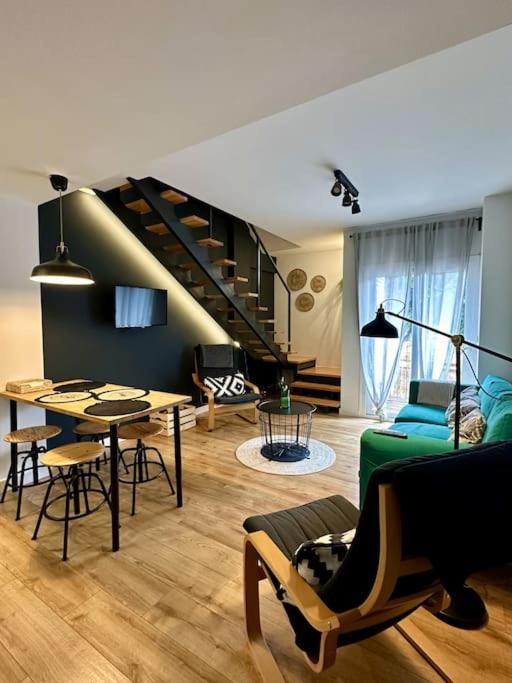 Sea & Wave Teresa Apartment