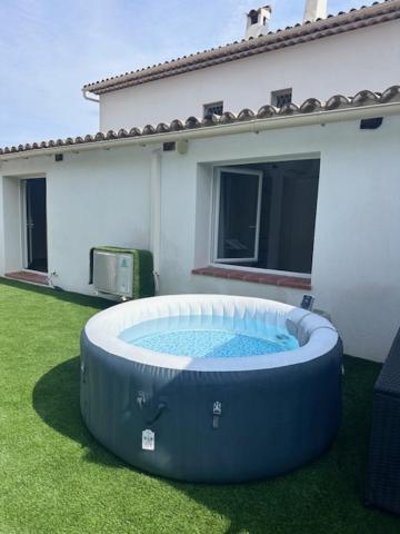 appartement au calme avec jardin privatif dans maison