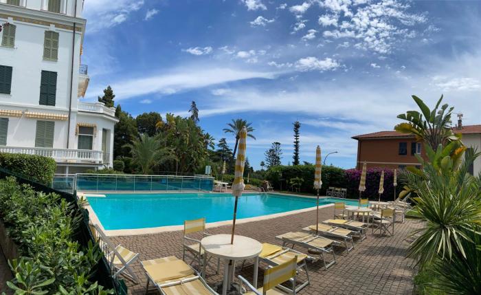 Magico Relax Bordighera-Open space con piscina, parcheggio privato gratuito e vista mare