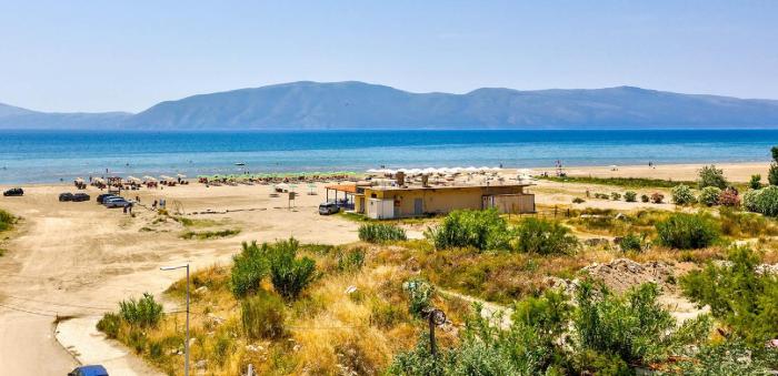 Beachside Bliss Apartment