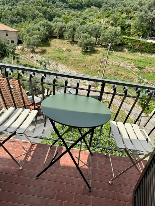 Bel Appartamentino budget, piscina a disposizione