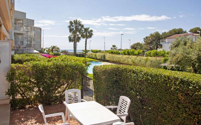 Planta baja en primera linea - Roquer Marti ALBERT VILLAS