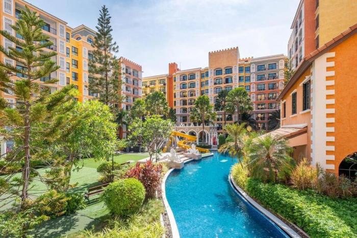 Venetian Condo 1 bedroom luxury with pool & gym access by ausie