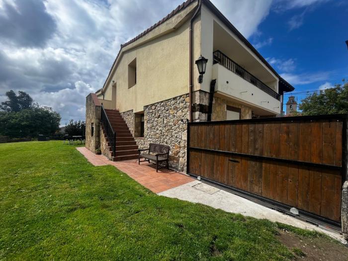 Luminosa casa en Pedreña