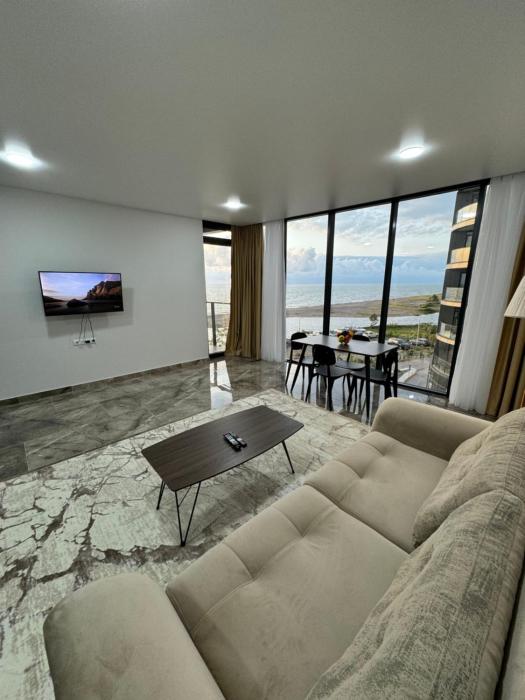 Tropical garden apartments