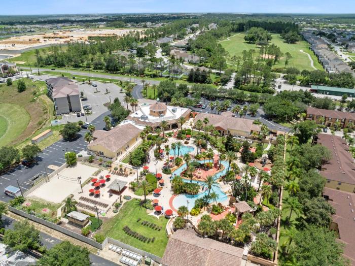 Cambria - Beautiful 4BR TH Near Disney in Resort