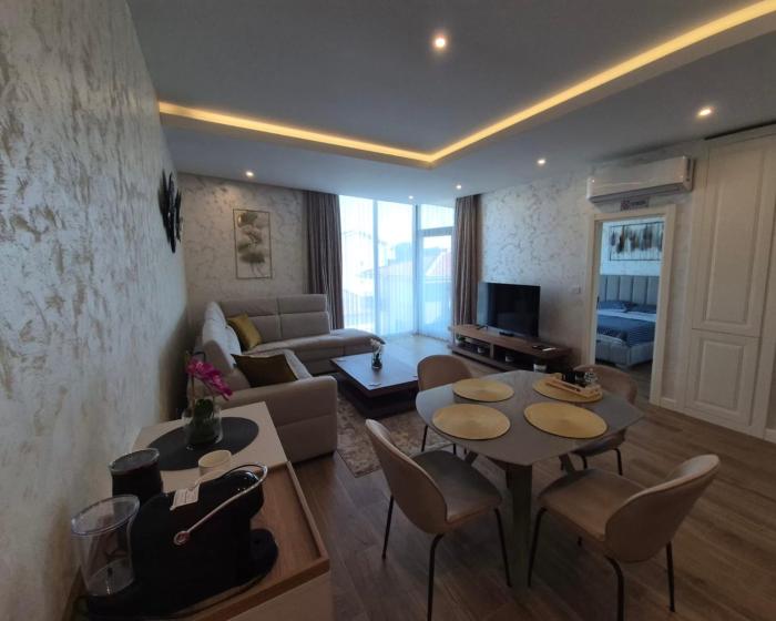 Premonte Apt. No:15