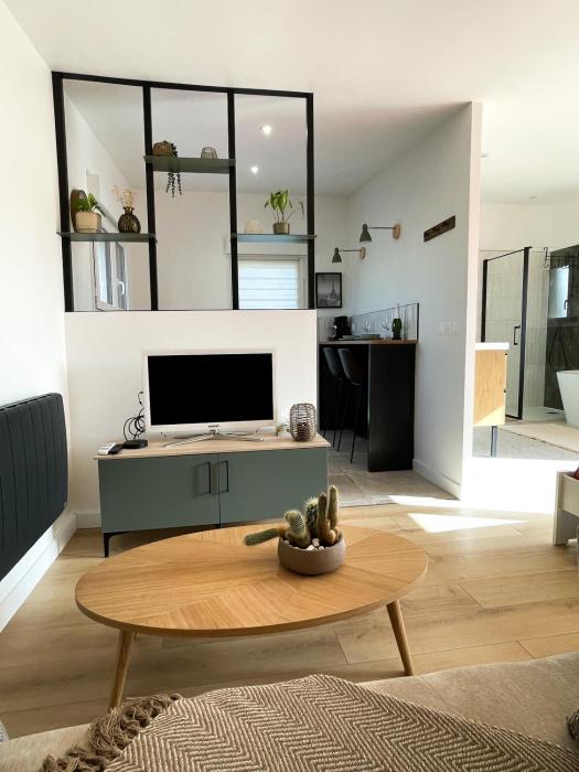 Studio moderne - BELLE AURA