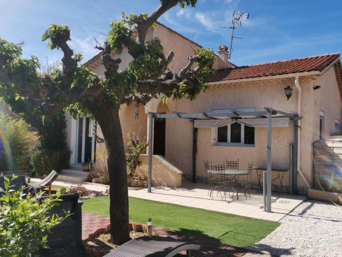 Chambre dHôtes dans Villa - La Londe Les Maures - Résidence dArtiste "La Maison du Bonheur" 2 personnes