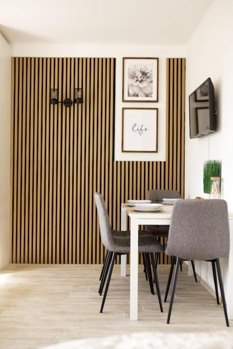 Rooftop Apartment with Balcony & AC