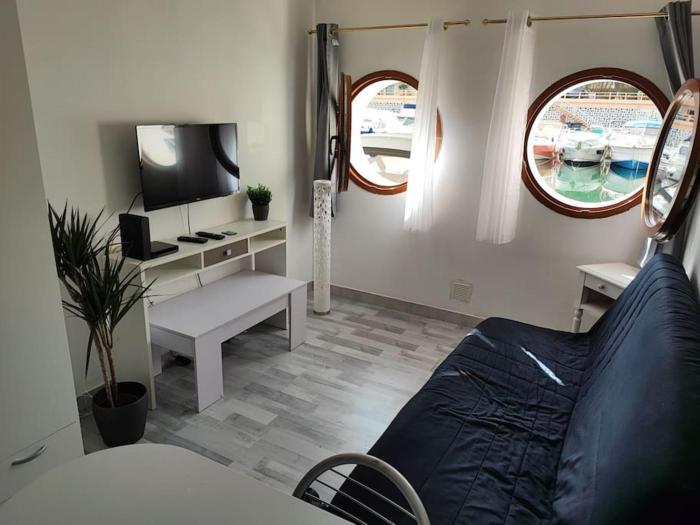 Studio Les pieds dans leau