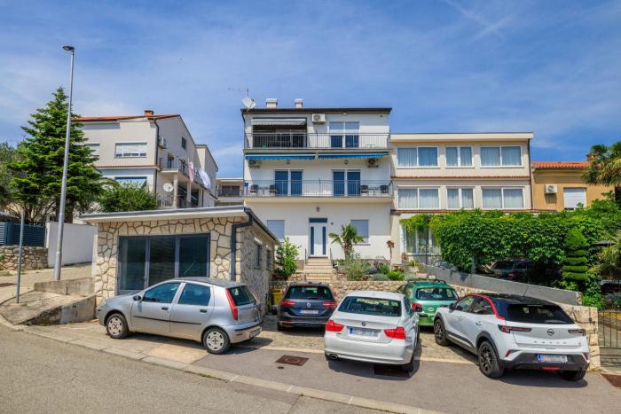Apartment Mladen