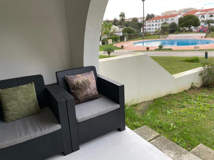 Modern Apartment with balcony and direct access to the pool