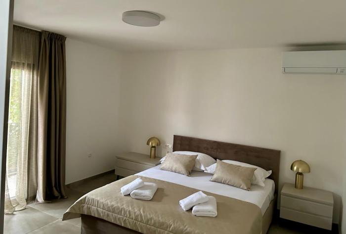 Golden Dream Apartment