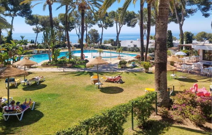 Cozy Apartment In Las Lagunas De Mijas