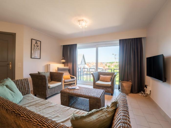 Apartment Le Coeur du Coq duplex by Interhome