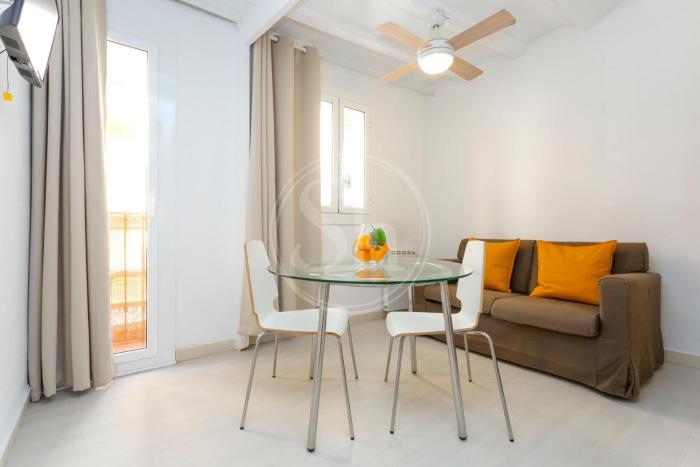 Estudio en Barrio de Gracia E4