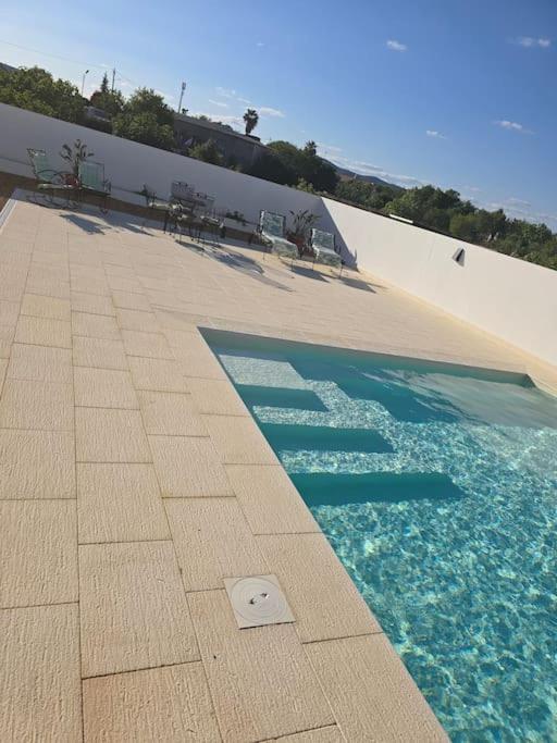 Luz Do Sul Holiday Rental - Nora