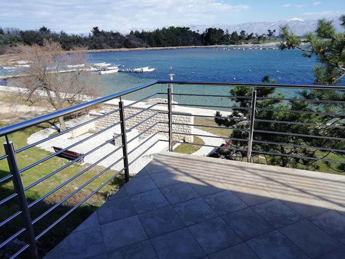 Apartment in Nin with sea view, terrace, air conditioning, Wi-Fi (4868-2)