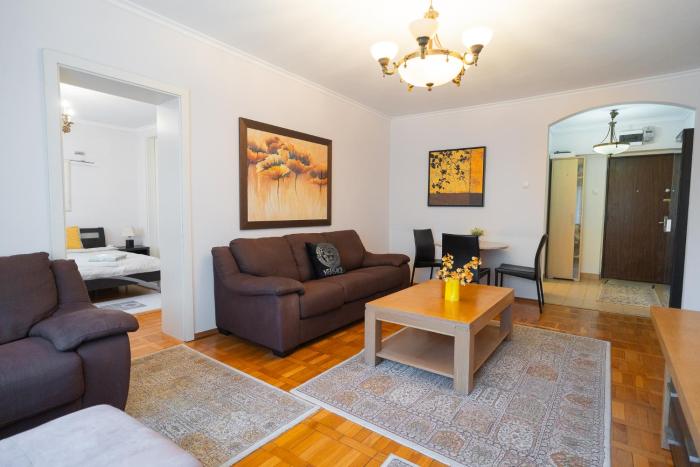 Classic Stay next to Victoriei Avenue