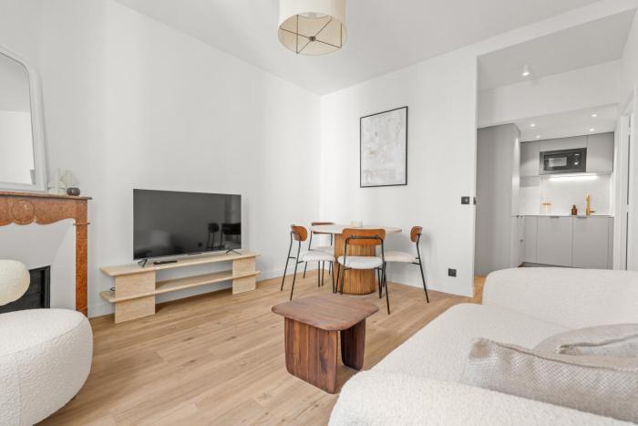 LB Vacation Rentals I Renovated Apartment Min from Beach and Palais