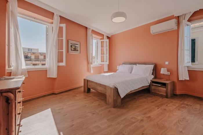 The Gramms Old Town Apartment