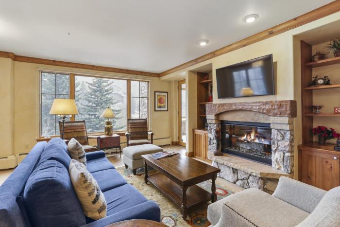 Gorgeous 2 Bd With Lift View In Beaver Creek Condo