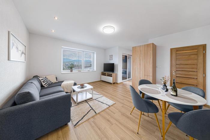 Tower Apartments Orchid & Amber