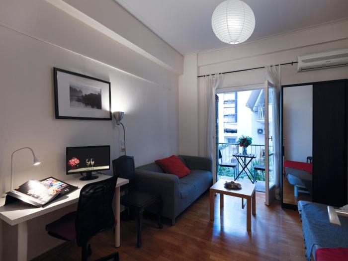 Pangrati Flat with Fiber WiFi, Near Kallimarmaro