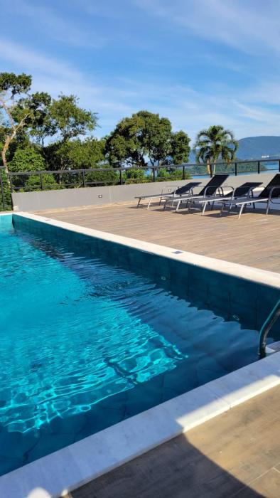 Apê na praia da Lagoinha a 400m da praia