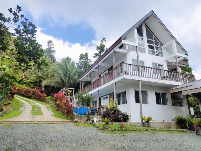 Pine and Fern Resthouse